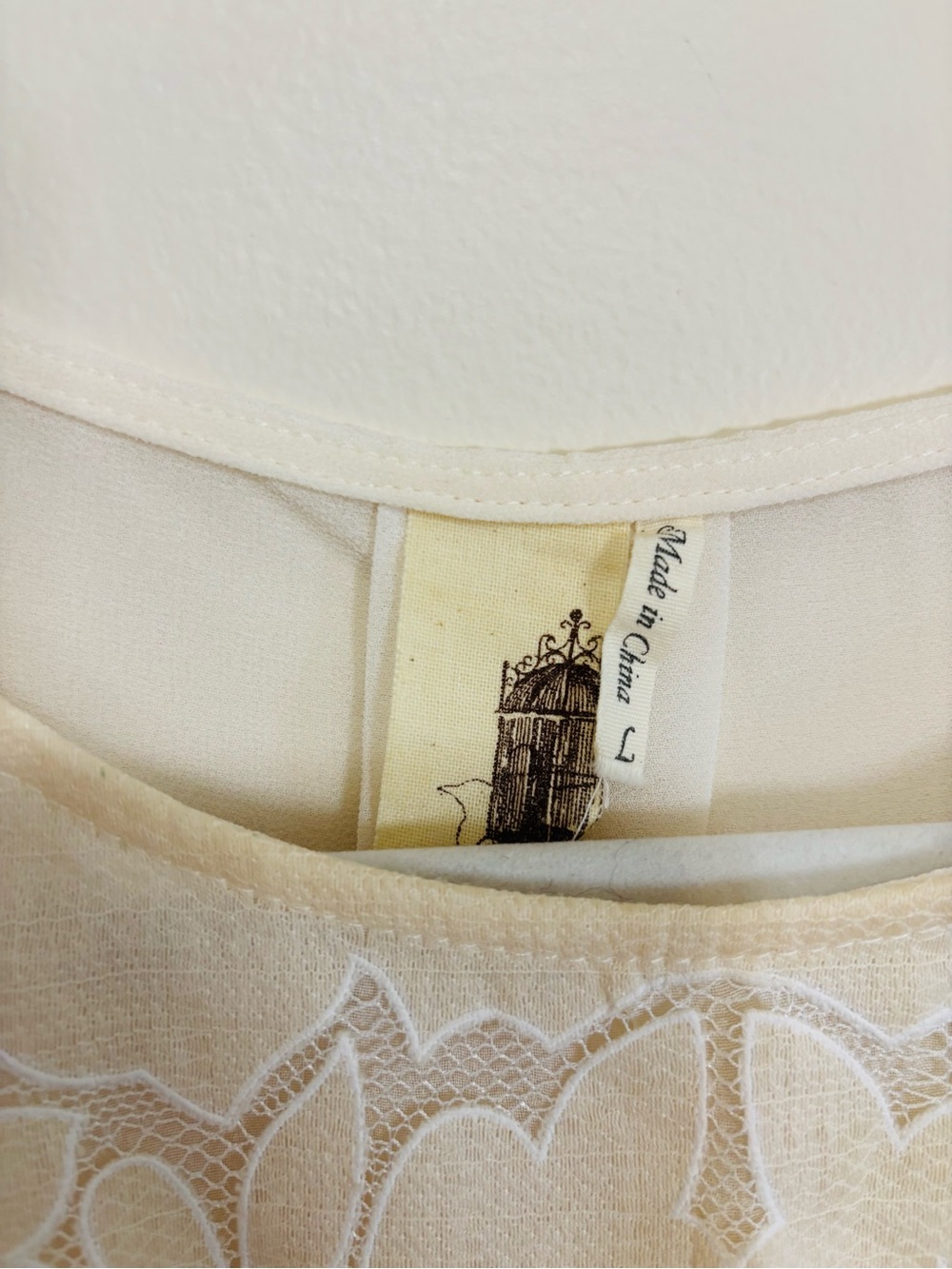 Women's Cream Lace Overlay Short Sleeve Top - Picture 5 of 6
